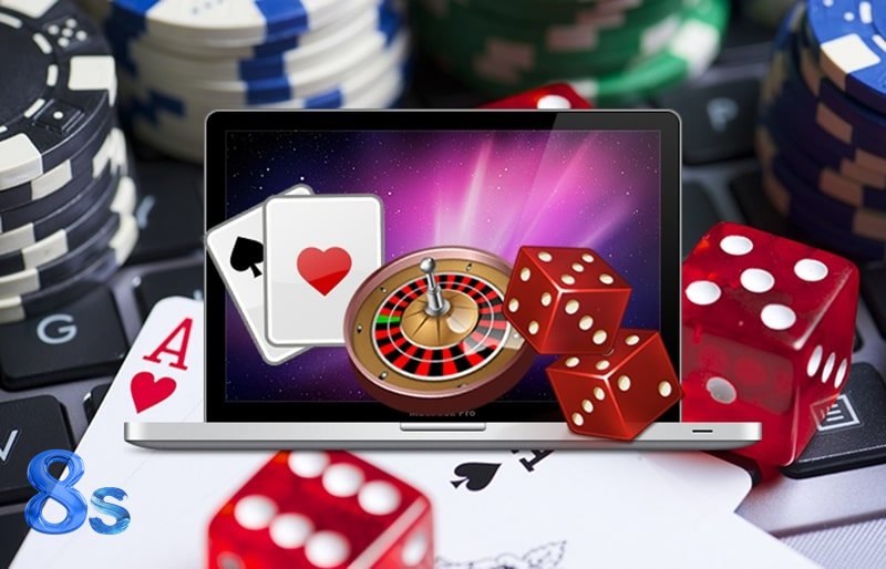 Game Bài 8s - Tiến Lên miền Nam và Xì Dách Game Bài 8s - Tiến Lên miền Nam và Xì Dách